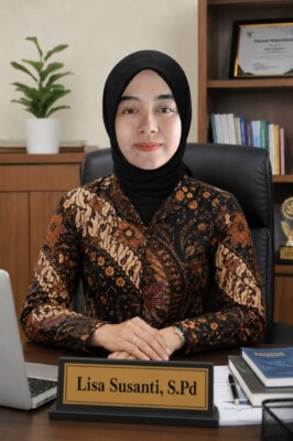 Lisa Susanti, S.Pd.